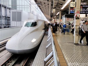 Dengar Peringatan di Kereta Jepang, Turis Sangka Ada Godzila