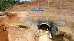 Foto: Terowongan di Tol Cisumdawu yang Tembus Bukit