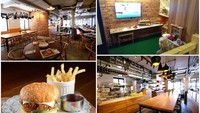 Restoran India moderen, Zaffron Kitchen East Coast di E Coast Rd punya tempat bermain mungil untuk si kecil. Restoran juga sediakan tayangan TV menarik dan menu enak seperti masala chicken burger, naan wrap with chicken dan kentang goreng untuk si kecil. Foto: Singapore Motherhood