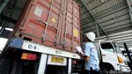 Melihat Dari Dekat Bongkar Muat Tercepat di Cikarang Dry Port