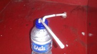 Polisi juga menyita satu set bong dan cangkong bekas pakai serta satu plastik kosong diduga bekas tempat menyimpan narkoba. (Foto: Dok. Istimewa)