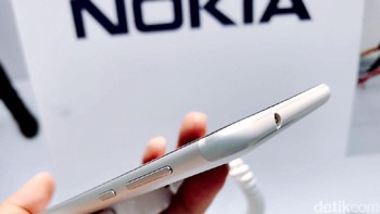 Spek lainnya meliputi baterai 3.000 mAh.  (Foto: detikINET/Adi Fida Rahman)