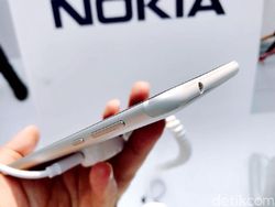 Menggenggam Trio Android Nokia Anyar di Jakarta