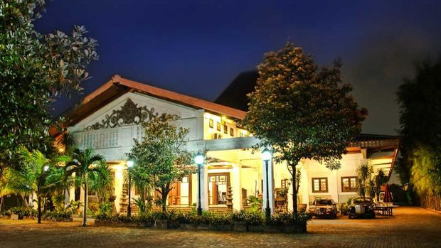 Gedung Graha Saba Buana Milik Keluarga Jokowi di Solo / 