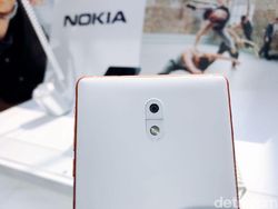 Menggenggam Trio Android Nokia Anyar di Jakarta