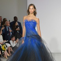 Model walks the runway for Oscar De La Renta fashion show during New York Fashion Week on September 11, 2017 in New York City.  (Photo by Slaven Vlasic/Getty Images)