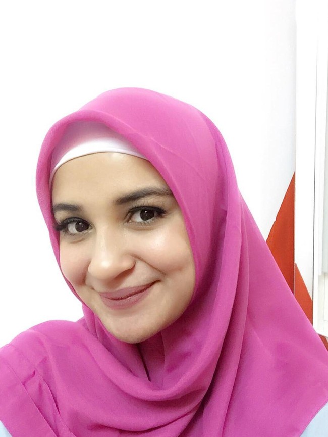 Shireen Sungkar yang cinlok dengan lawan mainnya dan menikah pada usia 21 tahun dengan Teuku Wisnu pada tahun 2013. Foto: Instagram