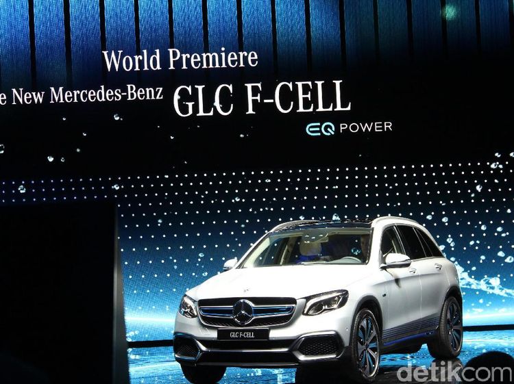 Mercedes-Benz GLC F-Cell Kombinasi Teknologi Fuel Cell dan Baterai