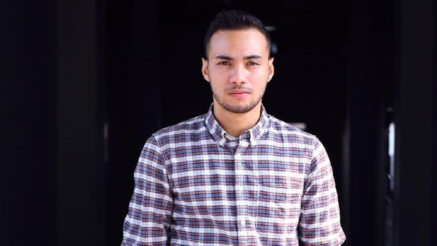 Refal Hady.