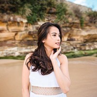 Empat tahun menjalin cinta tak membuat Acha Septriasa dan Irwansyah mantap melaju ke pelaminan. Pada 2008, hubungan keduanya berakhir dengan perpisahan seletah beberapa kali putus-nyambung. Kini Acha sudah hidup bahagia dengan suaminya Vicky Kharisma, begitupun Irwansyah dengan Zaskia Sungkar. Foto: Instagram Acha Septriasa