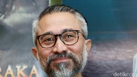 Yay or nay nih dengan penampilan baru Lukman Sardi?  Pool/Ismail/detikFoto.