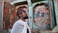 The Lost Ark? Menurut sumber lokal, di kota bersejarah Aksum saat Kekaisaran Aksumite (AD 100-940) adalah tempat peristirahatan Tabut Perjanjian. Tidak ada yang diizinkan melihatnya (Dok. CNN Travel)