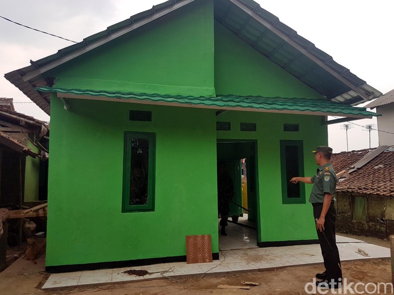 Alhamdulillah, Gubuk Mak Cacih Kini Tak Miring Lagi Alhamdulillah, Gubuk Mak Cacih Kini Tak Miring Lagi