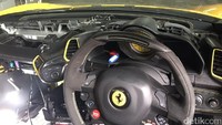Uniknya, bila si montir di bengkel umum tidak ngerti dan penanganan mobil Eropa itu disamakan dengan mobil Jepang, salah satu kabel penghubung dari penggerak ke ECU dicangkok. Jadi si ECU selaku otak di mobil itu akan memberikan informasi yang ngaco, tambahnya. Foto: istimewa/Ruly Kurniawan