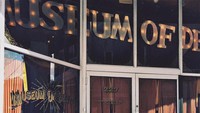 Seringkali manusia tidak menyadari betapa berartinya hidup ini sampai waktunya tiba. Hal itulah yang ingin diingatkan oleh Museum Kematian di New Orleans, AS (Museum of Death New Orleans/Facebook)