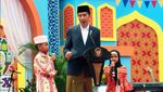 Aneka Gaya Jokowi Pakai Sarung, dari Momen Resmi sampai Santai