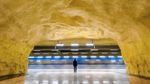 Foto: Masuk ke Stasiun MRT Ini Serasa Dibawa ke Dunia Lain!