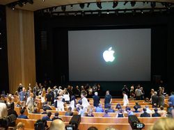 Menjelajah Megahnya Markas Luar Angkasa Apple