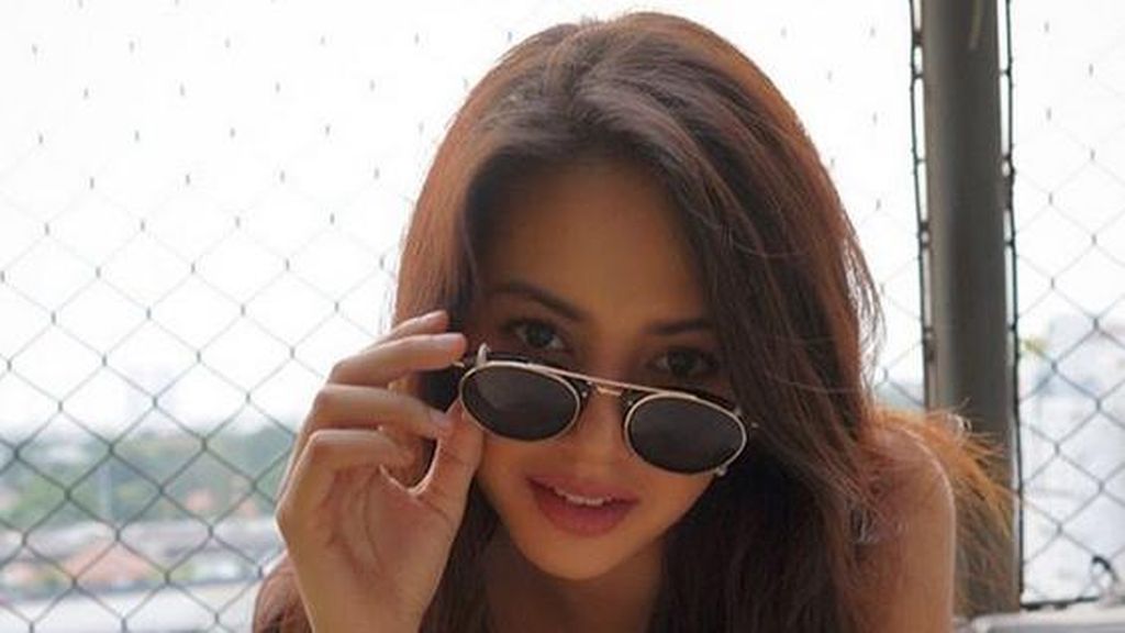 Macet? Yuk Lihat Impersonate Game Bareng Aurelie Moeremans