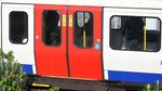 Begini Penampakan Benda Misterius di Lokasi Ledakan Kereta London