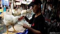 Kementerian Pekerjaan Umum dan Perumahan Rakyat (PUPR) melalui Direktorat Jenderal Cipta Karya memiliki program 100-0-100, yang bertujuan menyediakan 100% akses air minum aman, 0% permukiman kumuh dan 100% akses sanitasi Iayak. Program ini bertujuan mengubah kawasan kumuh tak lagi kumuh dan menjadi salah satu rencana strategis Kementerian PUPR yang ditargetkan tercapai pada tahun 2019.