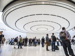 Menjelajah Megahnya Markas Luar Angkasa Apple