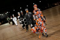 Tampilkan Model Pakai Turban di Fashion Show, Marc Jacobs Dikritik Netizen