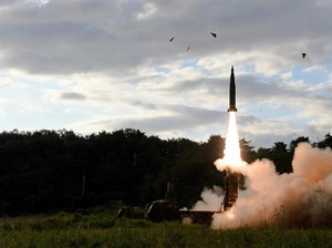 AS Korut Makin Tegang, IHSG Jatuh ke 5.863