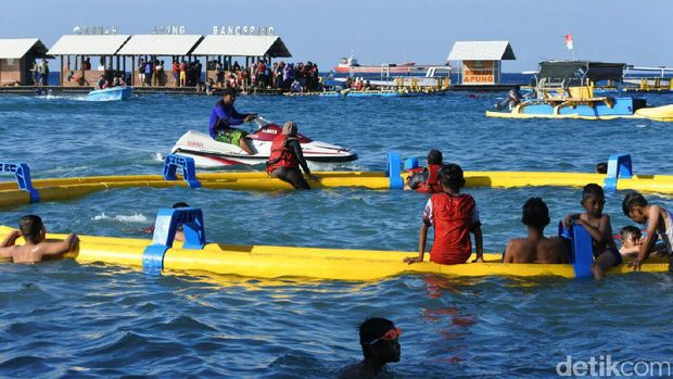 Pantai Bangsring Banyuwangi