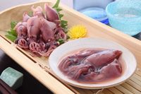 Cumi yang akan dibuat 'Dancing Squid'.