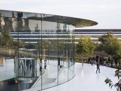 Menjelajah Megahnya Markas Luar Angkasa Apple