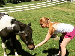 Mengintip Instagram Putri Orang Terkaya Dunia: Bikin Iri