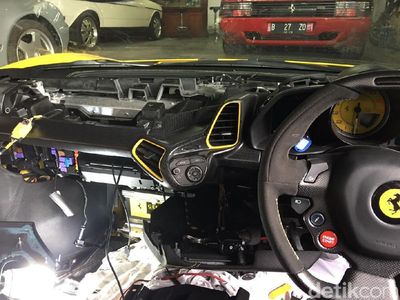 Intip Bengkel Umum Khusus Mobil Premium Yuk.. 