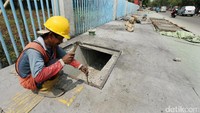 Pemerintah ingin memastikan trotoar di Jakarta tak hanya layak, namun juga ideal bagi pejalan kaki.