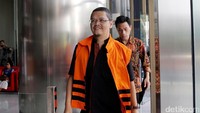 Yudi disangka melanggar Pasal 12 huruf a atau Pasal 12 huruf b atau Pasal 11 Undang-Undang Nomor 31 Tahun 1999 sebagaimana diubah dalam UU Nomor 20 Tahun 2001 tentang Pemberantasan Tindak Pidana Korupsi jo Pasal 55 ayat 1 ke-1 KUHP.
