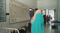 Sebagian besar memiliki keluhan yang sama yakni kejang-kejang dan berhalusinasi. Pihaknya juga telah memberikan obat penenang. Tim medis melakukan perawatan hingga melewati masa kritis. Setelah itu pasien sudah diperbolehkan pulang dan rawat jalan. 