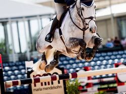 Mengintip Instagram Putri Orang Terkaya Dunia: Bikin Iri