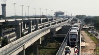 Diharapkan ke depan skytrain ini akan beroperasi penuh dengan 3 trainset menghubungkan seluruh terminal penumpang dan terintegrasi juga dengan kereta Bandara Internasional Soekarno-Hatta.  Ahmad Toriq.