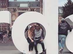 Mengintip Instagram Putri Orang Terkaya Dunia: Bikin Iri