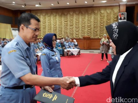 Pengukuhan guru SDN dan SMPN dapat tambahan kepala sekolah/