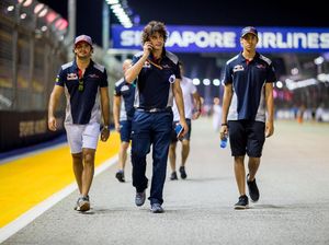 Sean Jalan-Jalan Dulu di Sirkuit Marina Bay