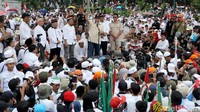Prabowo berorasi di hadapan massa aksi bela Rohingya 169.