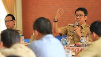 Dari aplikasi Laporan Harta Kekayaan Penyelenggara Negara (LHKPN), Eddy terakhir melapor pada 1 Juni 2015. Total harta yang dimiliki yakni Rp 16.438.612.628 dan 181.437 USD (Rp 2,4 miliar).