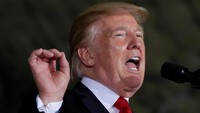 Presiden Amerika Serikat, Donald Trump juga pernah menyampaikan pendapatnya soal referendum Catalonia. Menurutnya, Spanyol seharusnya bersatu. Spanyol adalah negara yang besar dan seharusnya tetap bersatu, kata Trump usai bertemu PM Spanyol.  (Foto: REUTERS/Yuri Gripas)