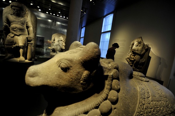 Ada 6 arca di museum tersebut yakni Bhairawa, Mahakala, Nandiswara, Nandi, Ganesha, dan Durga Mahisasuramardini. Foto: ANTARA Foto Ada 6 arca di museum tersebut yakni Bhairawa, Mahakala, Nandiswara, Nandi, Ganesha, dan Durga Mahisasuramardini. Foto: ANTARA Foto