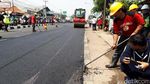 Foto: Ini Dia Aspal Campur Plastik di Bekasi