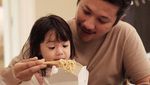 Papa Idaman! Foto Kedekatan Seleb dan Anak Ini Bikin Gemas!