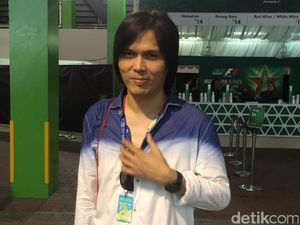 Once Mekel Ikut Tonton Aksi Sean di FP1 GP Singapura