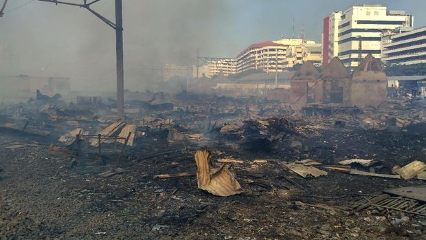 Rumahnya Dekat Alexis Ludes Terbakar, Indra Hanya Bisa Bawa Baju