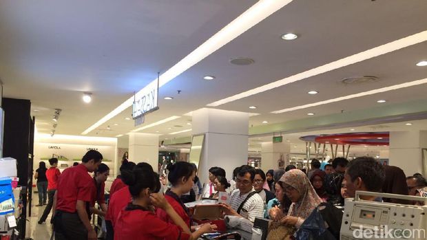 Karyawan Matahari Pasaraya Blok M